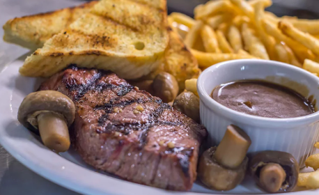 Things To Do Snake River Saloon & Steakhouse
